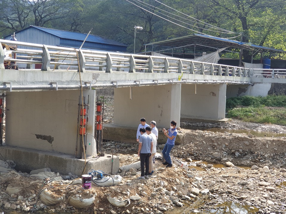 Masan Deokchon Bridge Lifting