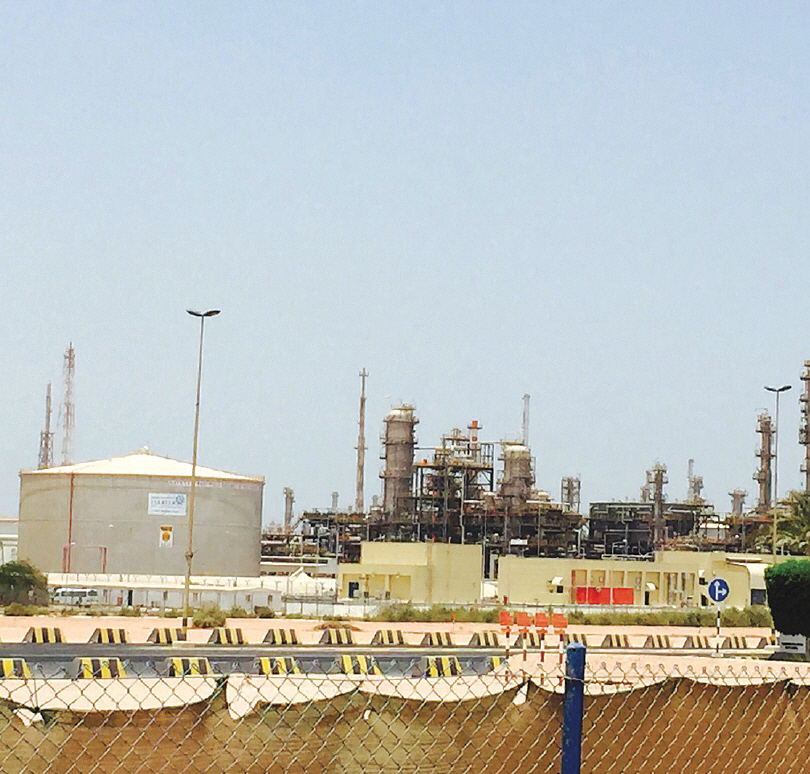 Abu Dhabi, oil-refining factory