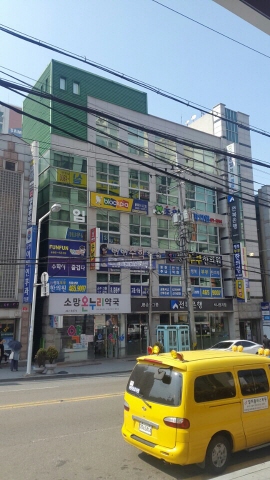Gunsan Building Restored from Settlement