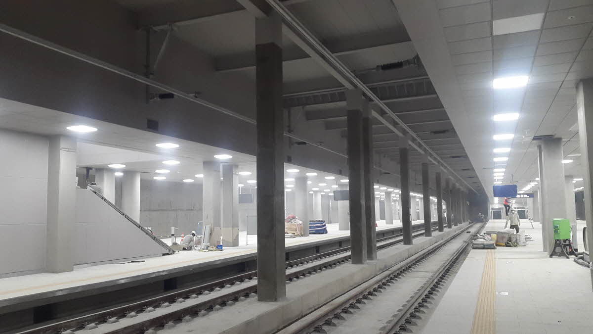 Suseo Station of the Metropolitan High-Speed Railway